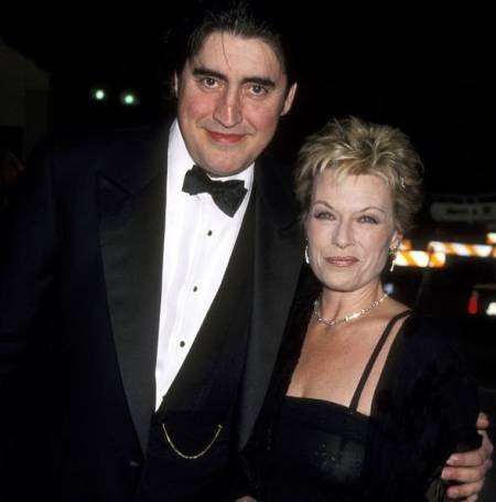 Alfred Molina wife